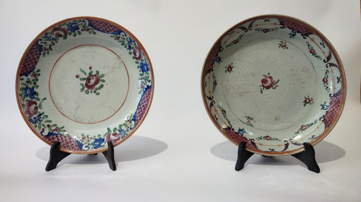 COPPIA DI PIATTI IN PORCELLANA CINESE SECONDA META' XVIII SECOLO