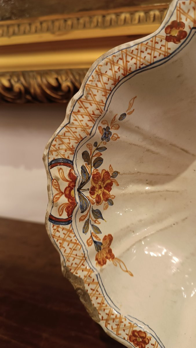 VASSOIO PER BARBA IN MAIOLICA FINE XVIII SECOLO-photo-1