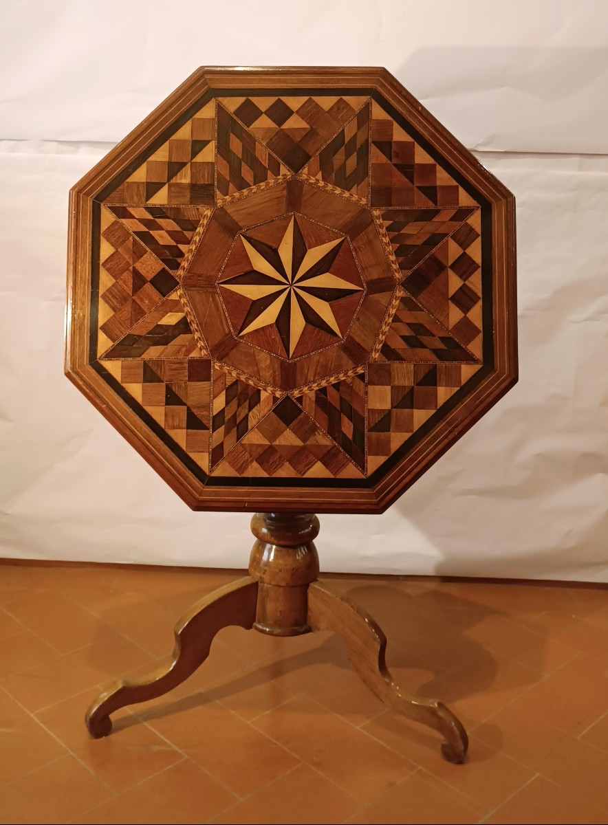 TAVOLINO A VELA INTARSIATO SECONDA META' XIX SECOLO