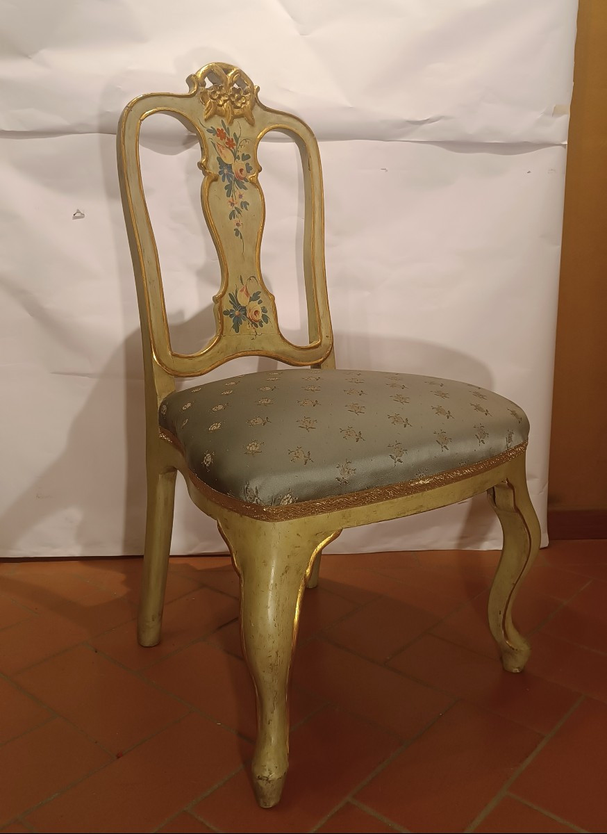 POLTRONCINA LACCATA E DORATA FINE XVIII SECOLO