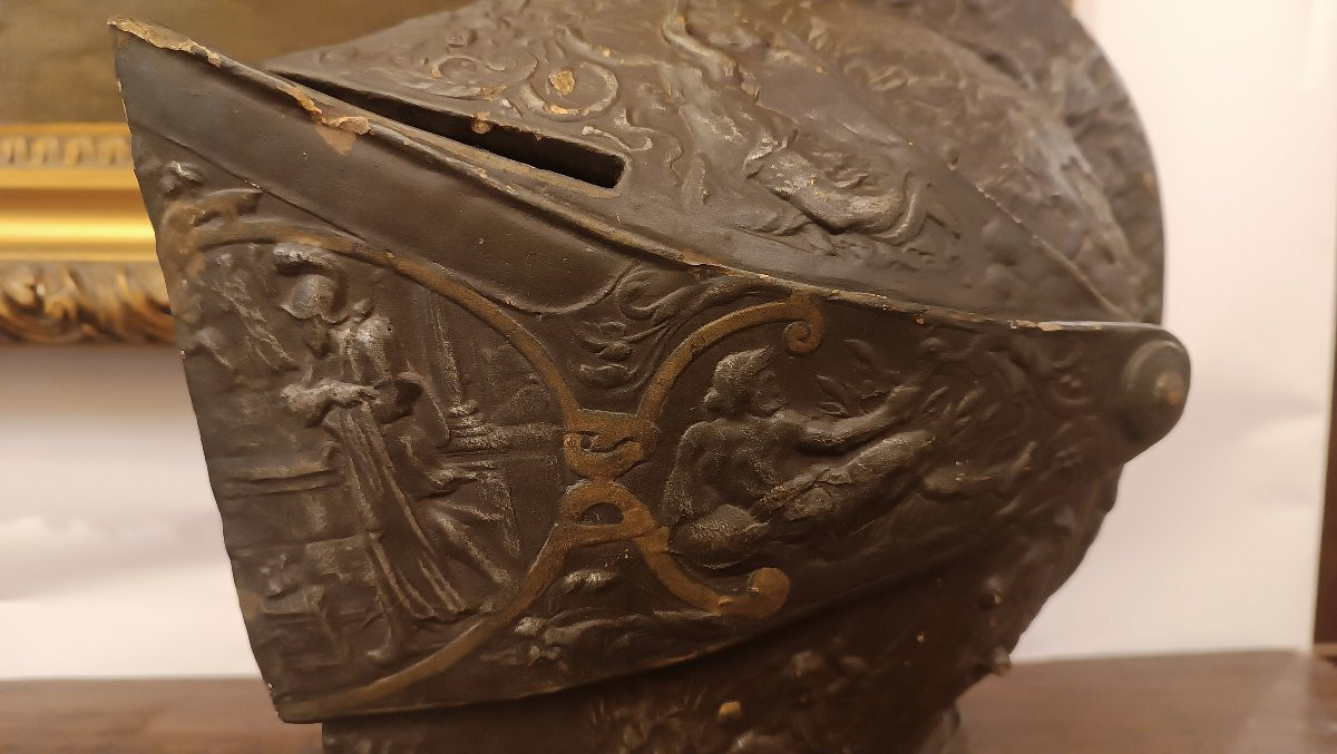 RIPRODUZIONE IN STUCCO DELL'ELMO DI ENRICO II INIZIO XX SECOLO -photo-3