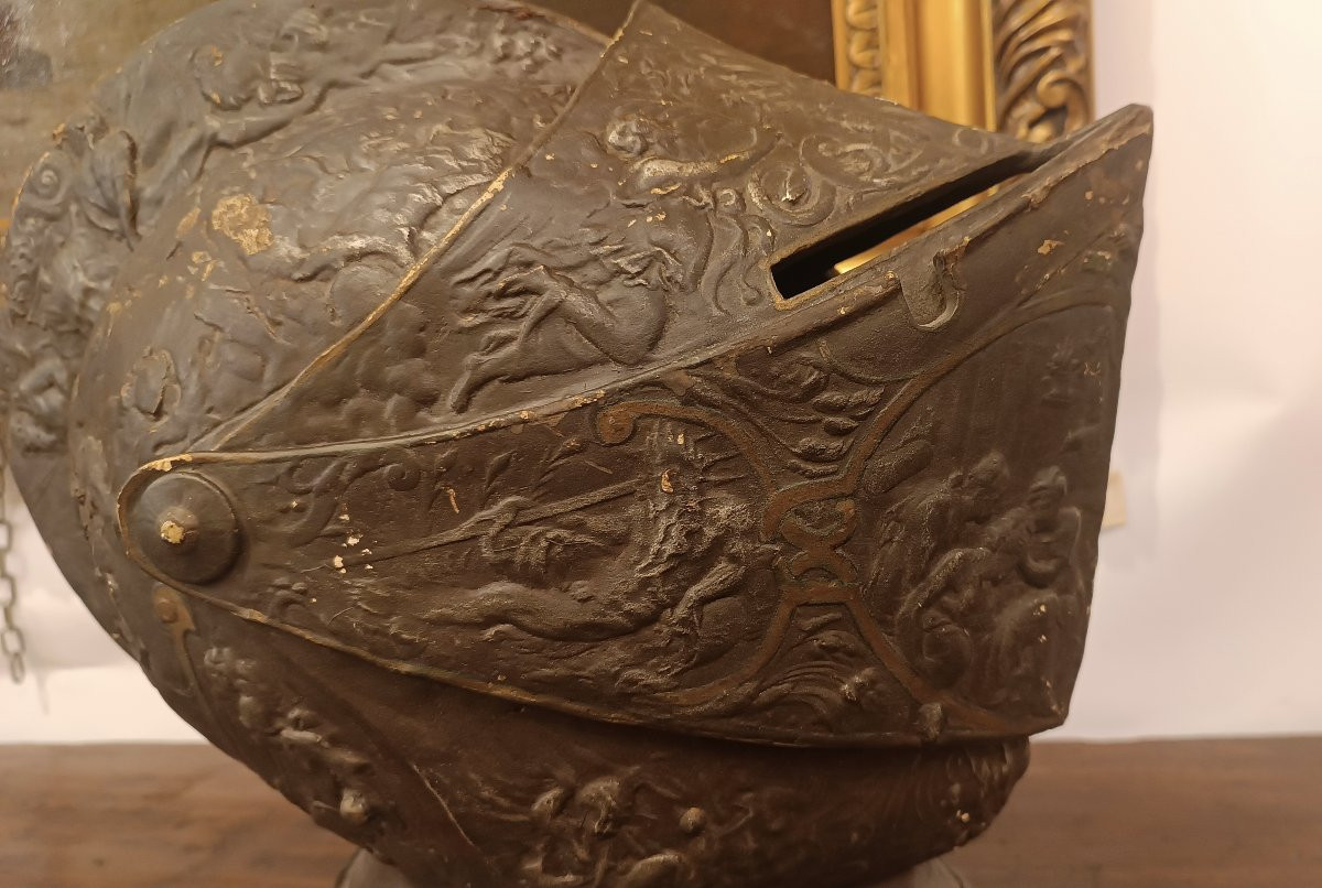 RIPRODUZIONE IN STUCCO DELL'ELMO DI ENRICO II INIZIO XX SECOLO -photo-4