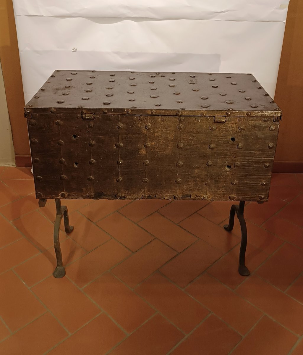FORZIERE IN FERRO META' DEL XVII SECOLO-photo-4