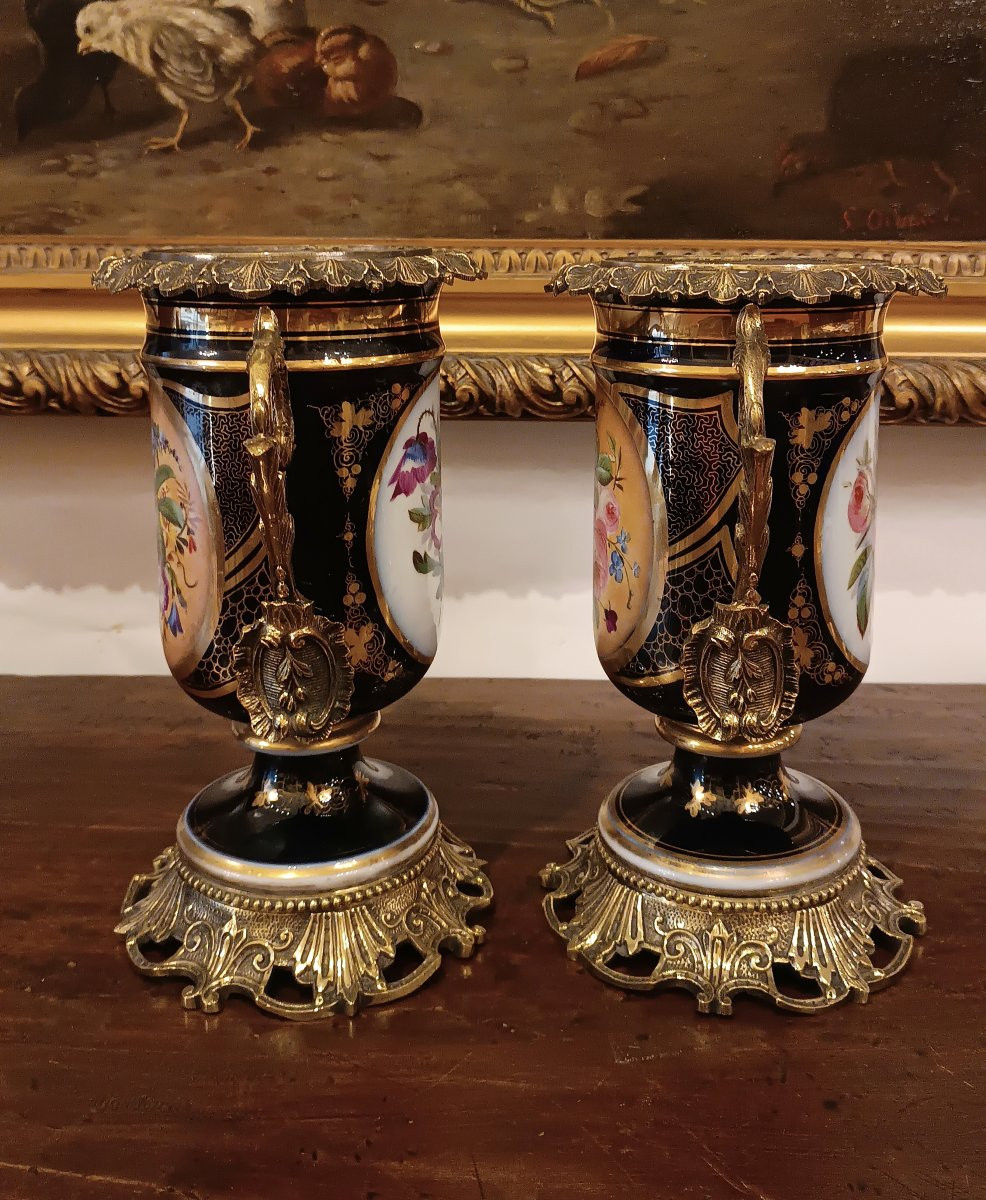 COPPIA DI VASI IN PORCELLANA E BRONZO META' XIX SECOLO-photo-1