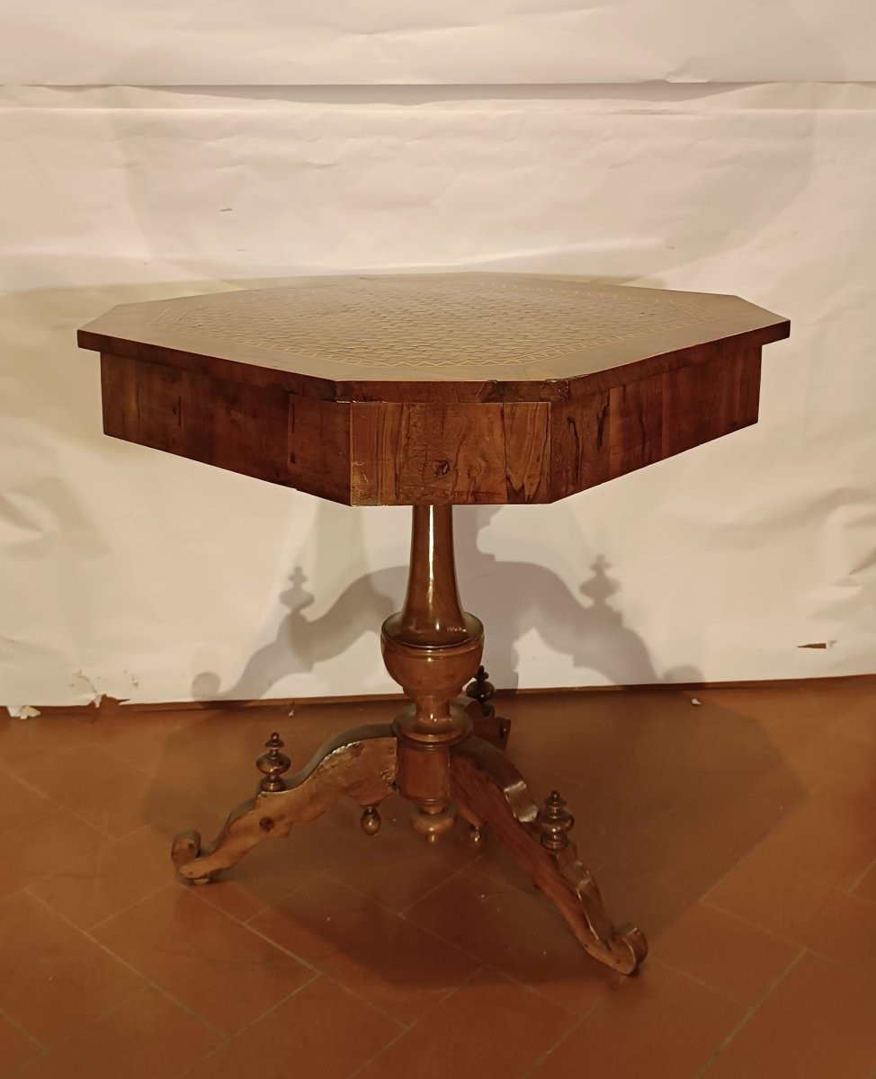 TAVOLINO OTTAGONALE CON INTARSI GEOMETRICI META' XIX SECOLO -photo-4