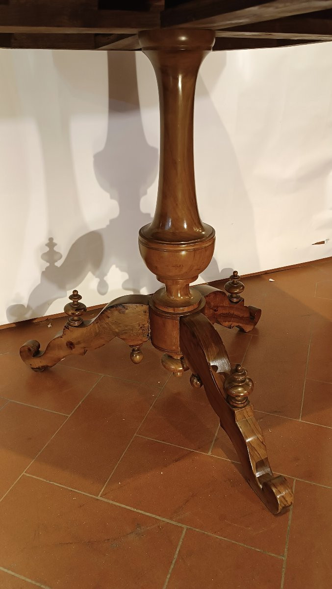 TAVOLINO OTTAGONALE CON INTARSI GEOMETRICI META' XIX SECOLO -photo-2