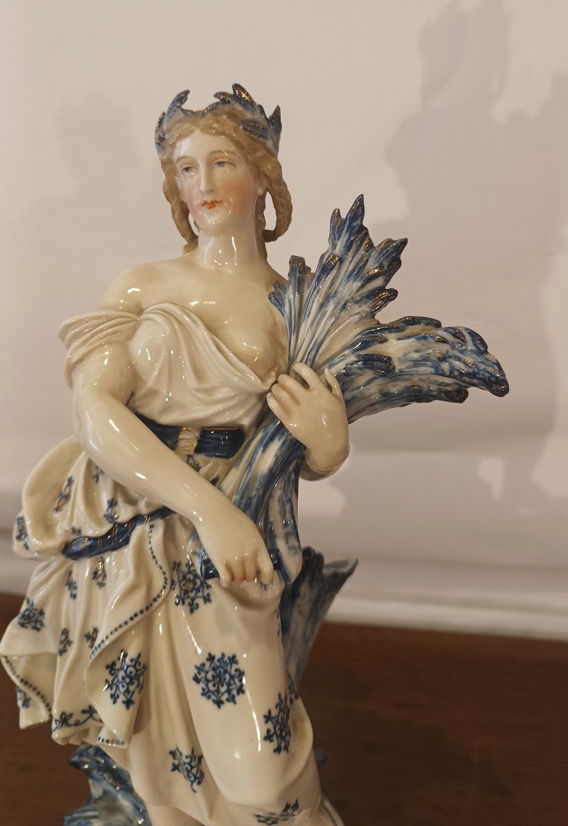 TRE STATUETTE IN PORCELLANA STAGIONI RAUENSTEIN META' XIX SECOLO-photo-3