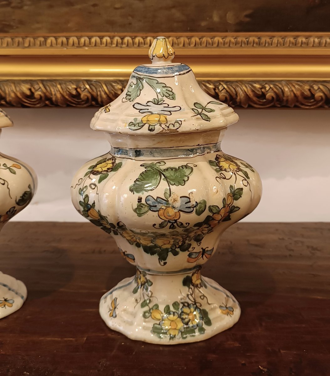 COPPIA DI VASI DA FARMACIA IN MAIOLICA PRIMA META' XVIII SECOLO -photo-2
