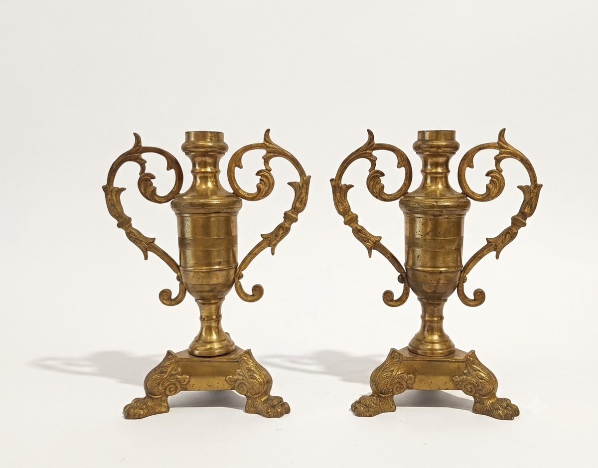 COPPIA DI CANDELIERI IN OTTONE BRUNITO PRIMA META' XIX SECOLO 
