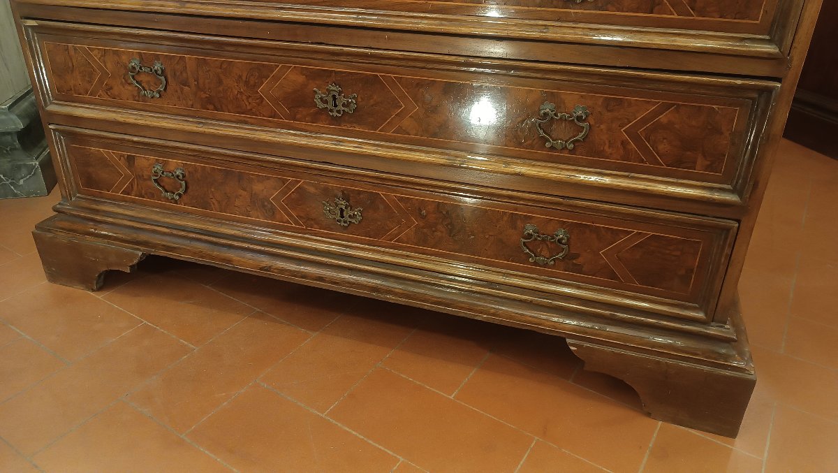 CASSETTONE A RIBALTA IN NOCE E INTARSI FINE XVII SECOLO-photo-7