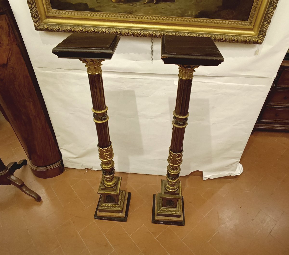 COPPIA DI COLONNE IN LEGNO E TOLLA DORATA FINE XIX SECOLO-photo-3