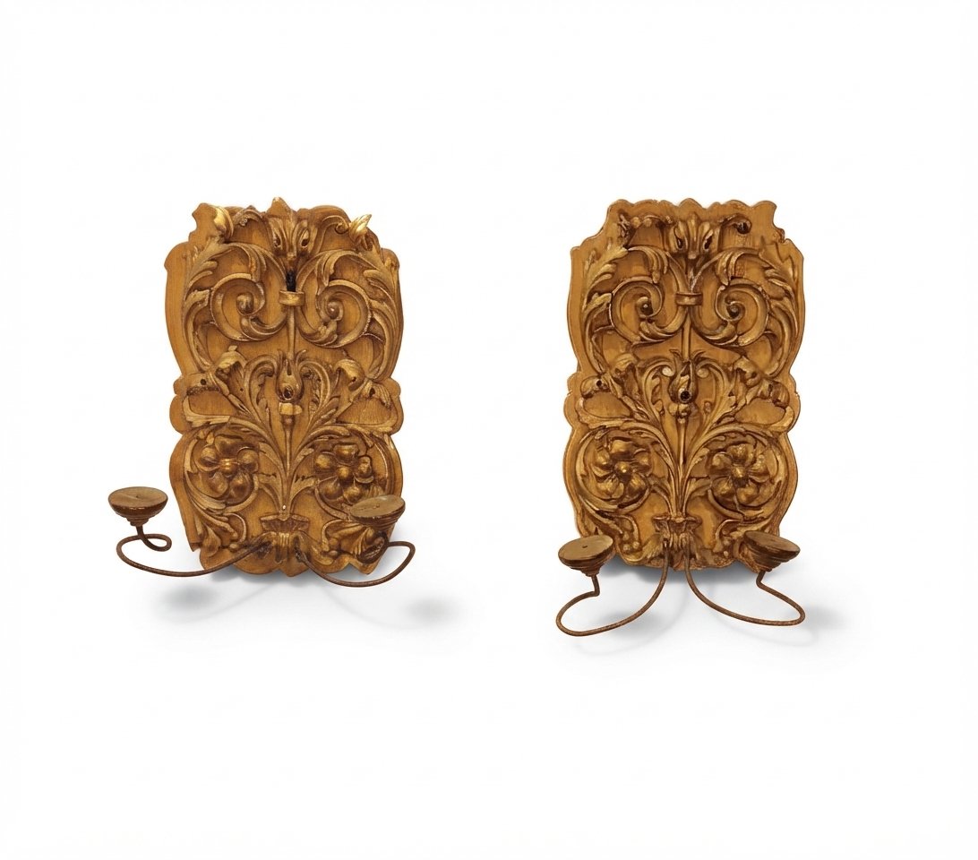 COPPIA DI APPLIQUES IN LEGNO DORATO FINE XVIII SECOLO