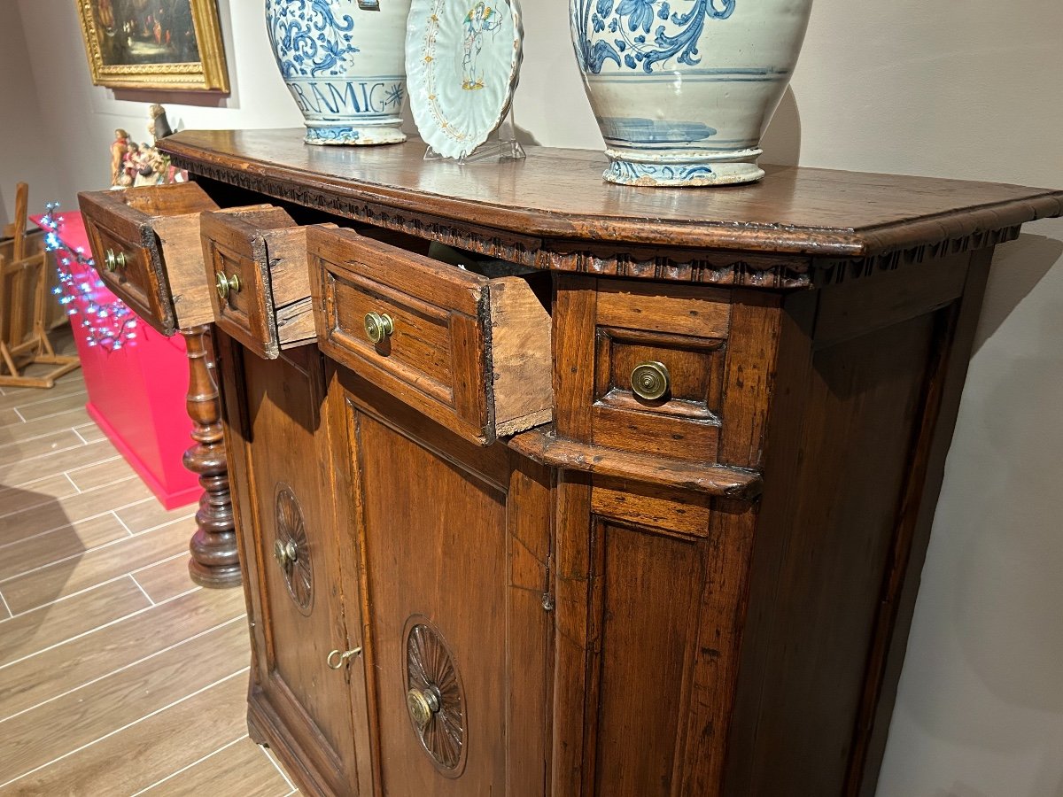 Credenza di ambito emiliano-veneto del Seicento-photo-3