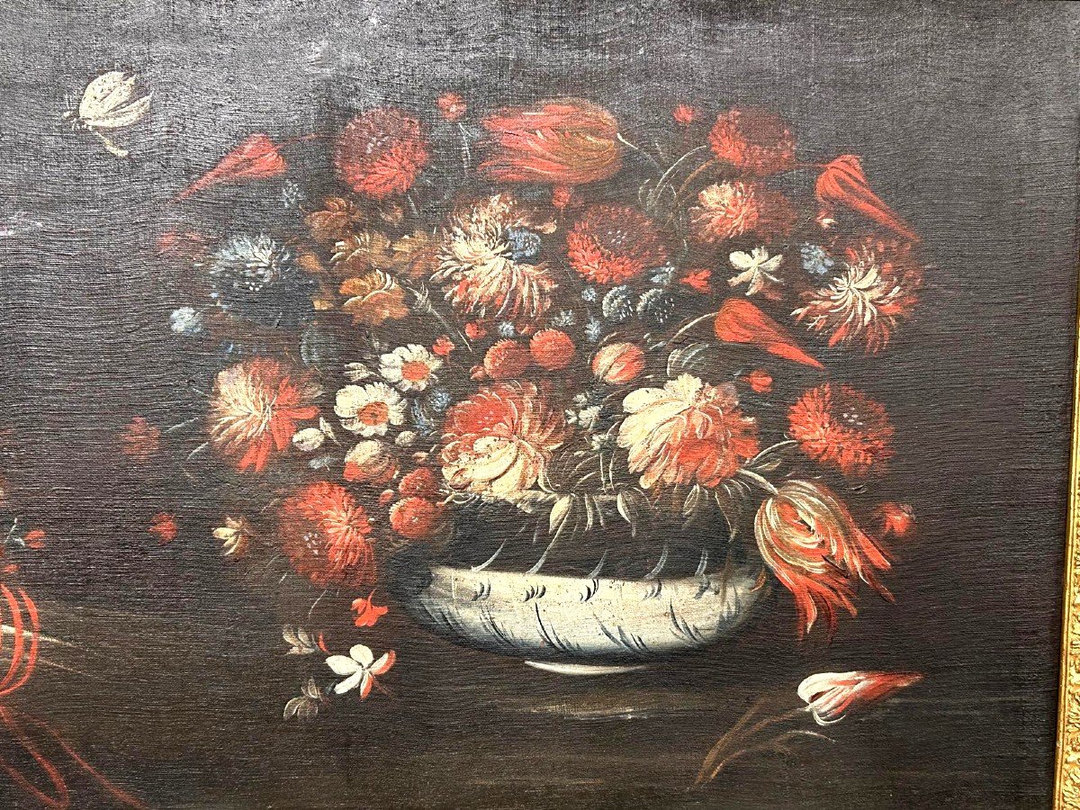 Coppia di nature morte del XVII secolo con vasi di fiori e volatili.-photo-4