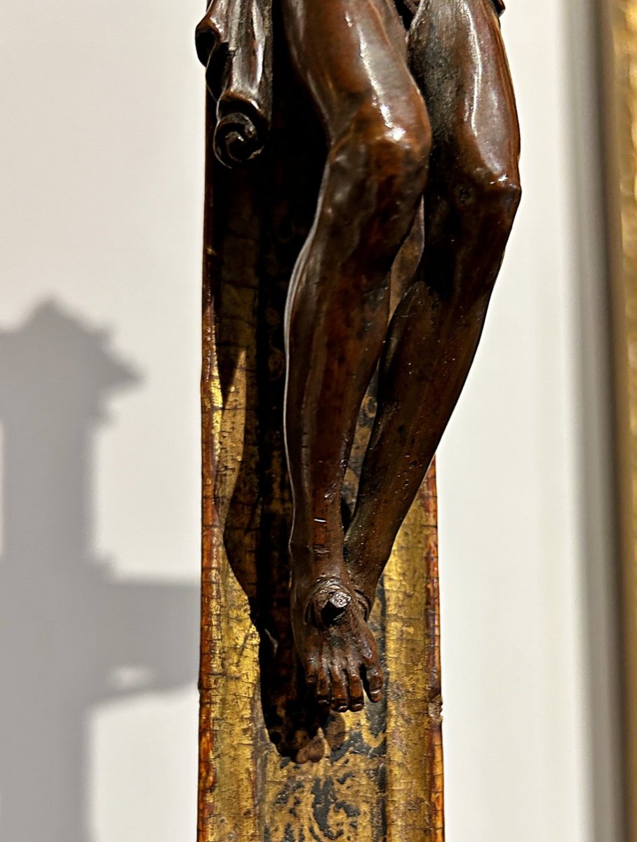 "Cristo vivo" bronzo di Antonio Susini e atelier, su croce astile '500esca.-photo-1