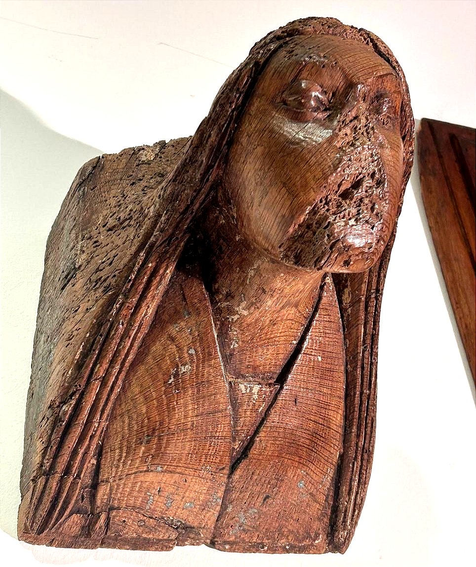 Coppia di elementi architettonici di figure fantastiche, Arte nordica dei primi del XVI secolo.-photo-2
