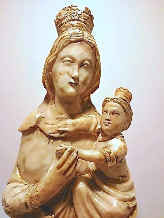 Statuetta in alabastro riproducente il simulacro della Madonna di Trapani, primi del XVI secolo-photo-4
