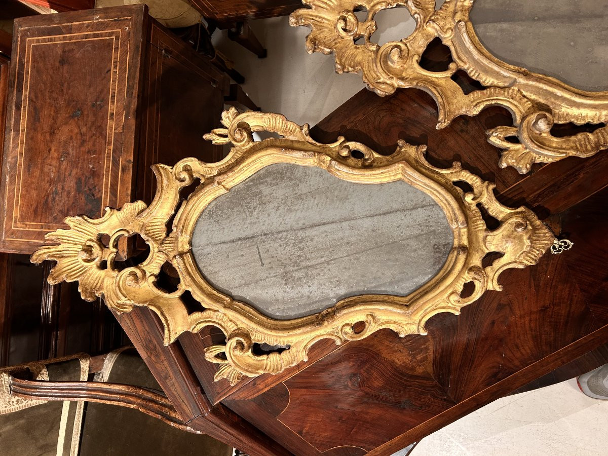 Coppia di specchierine intagliate e dorate. Italia settentrionale, 2a metà del XVIIIsec.-photo-4