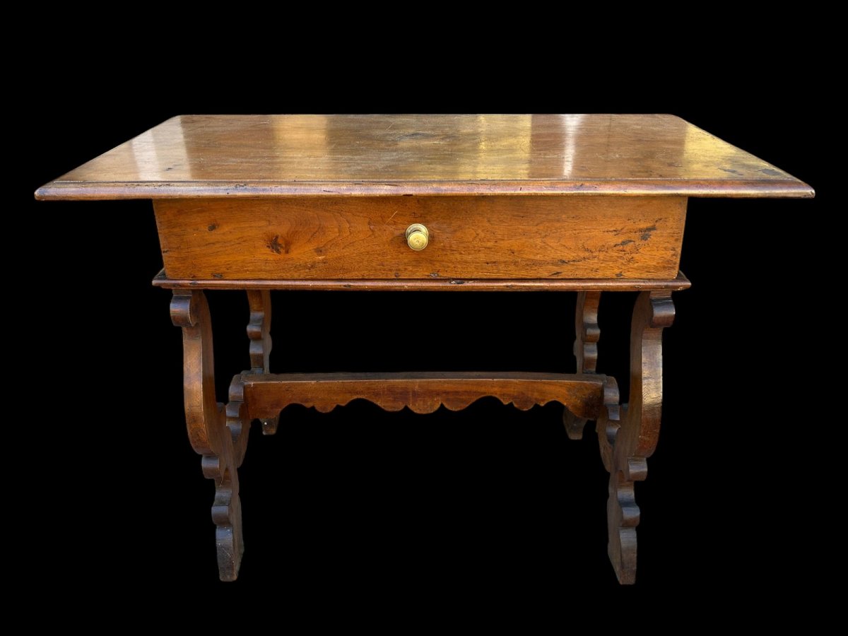 Tavolo scrittoio a lira della fine del Seicento. Italia settentrionale.-photo-2