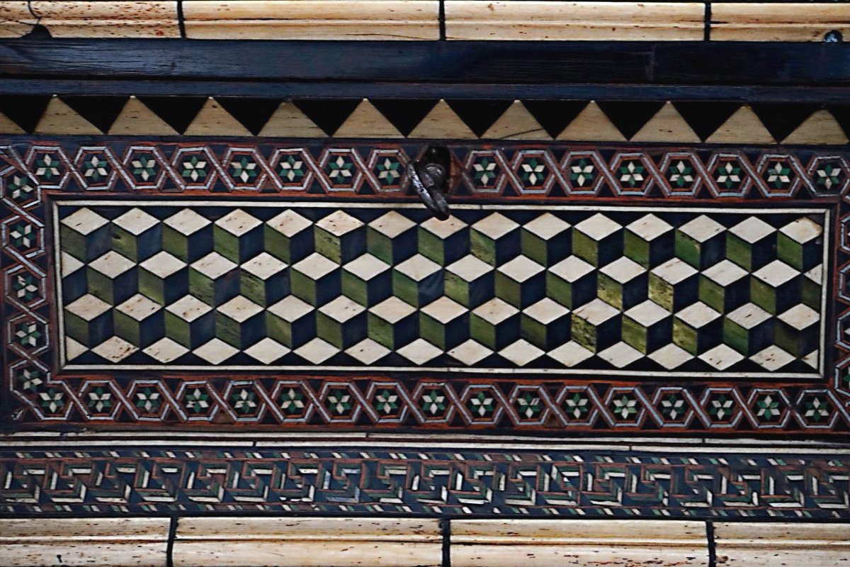 Grande cofanetto intarsiato in osso e varie essenze, bottega degli Embriachi, sec. XV.-photo-6