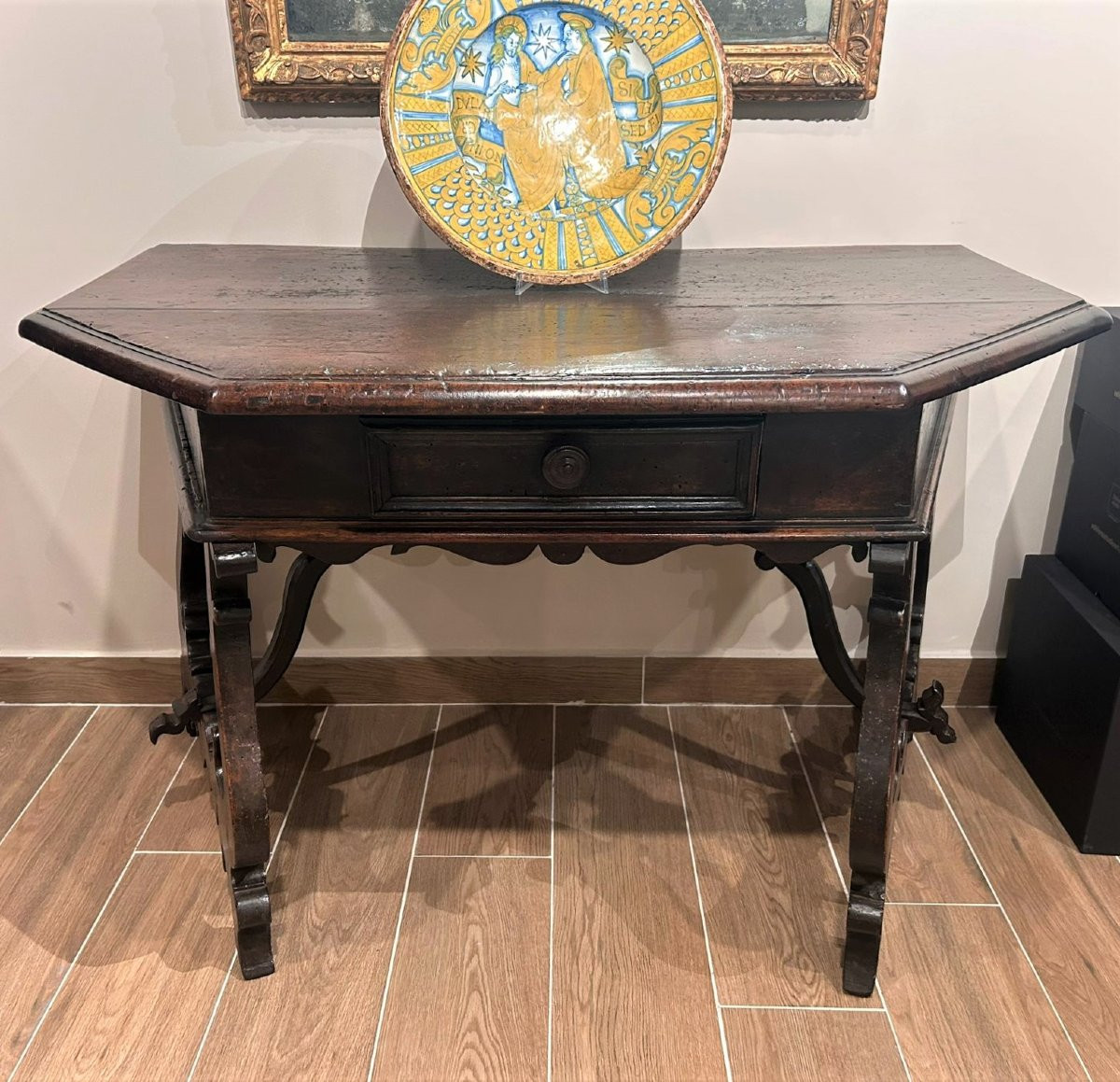 Console a lira in noce. Toscana, XVI Secolo.-photo-2