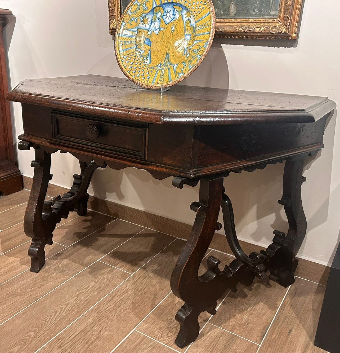 Console a lira in noce. Toscana, XVI Secolo.-photo-2