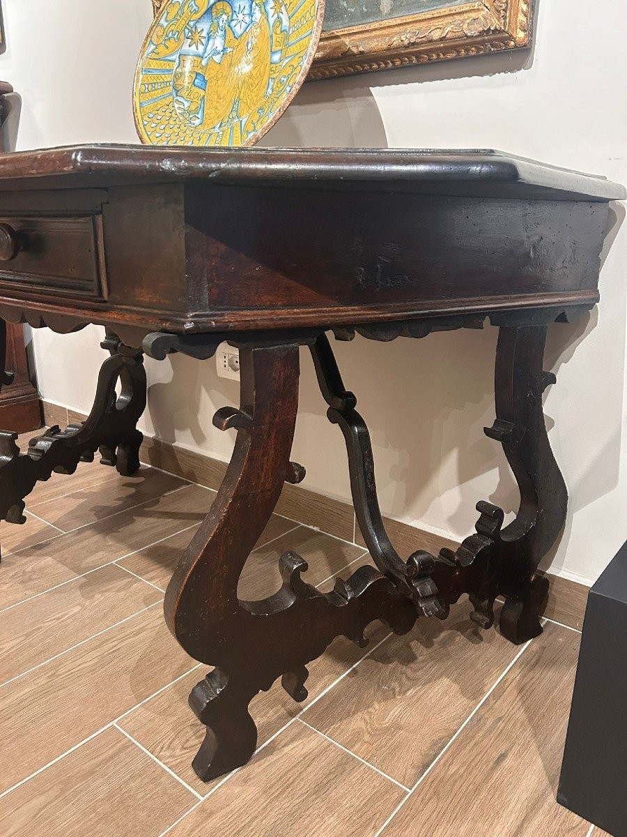 Console a lira in noce. Toscana, XVI Secolo.-photo-3