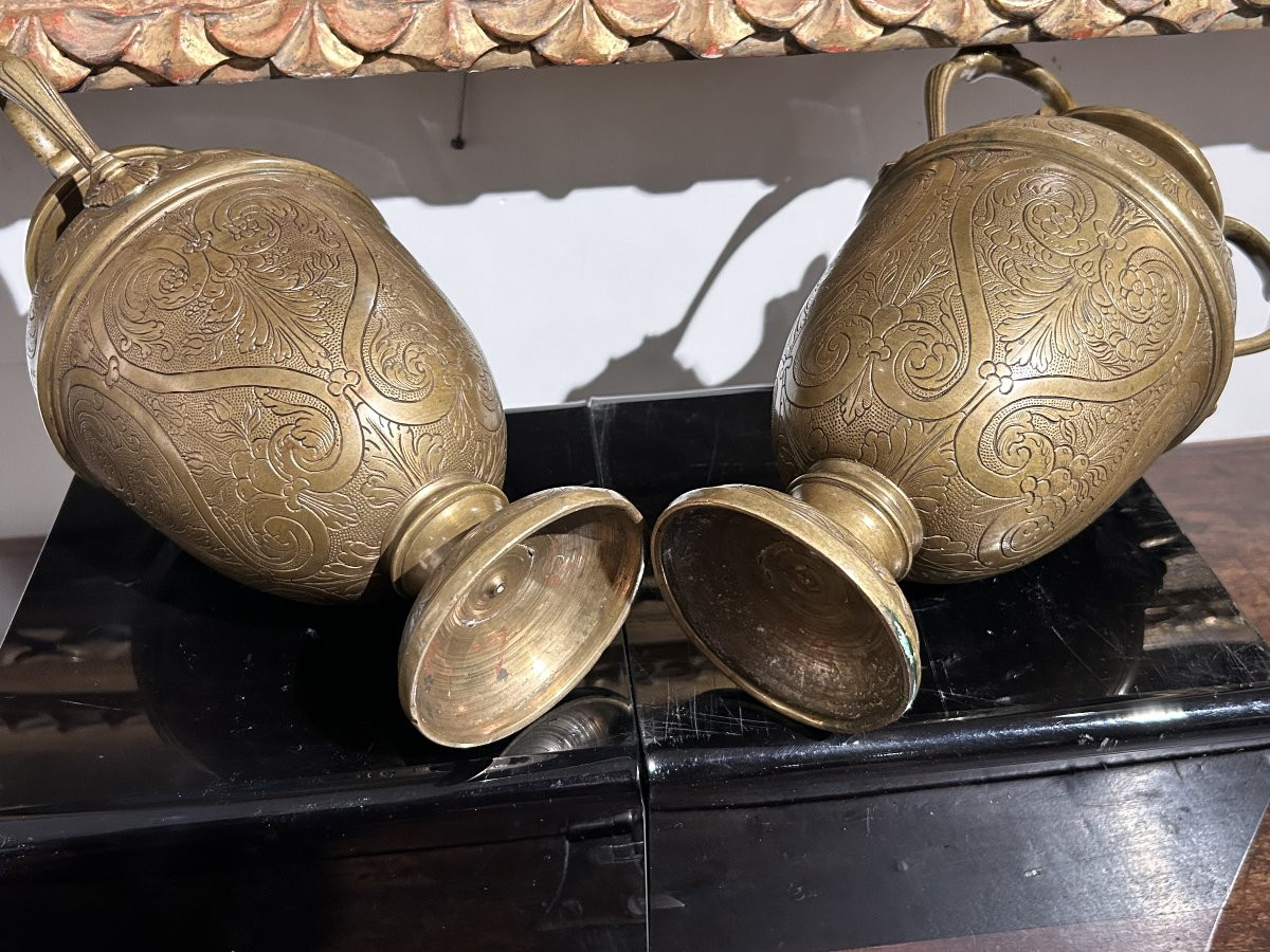 Coppia di vasi in bronzo finemente incisi. Bottega Veneto-Saracena del XVI secolo.-photo-5