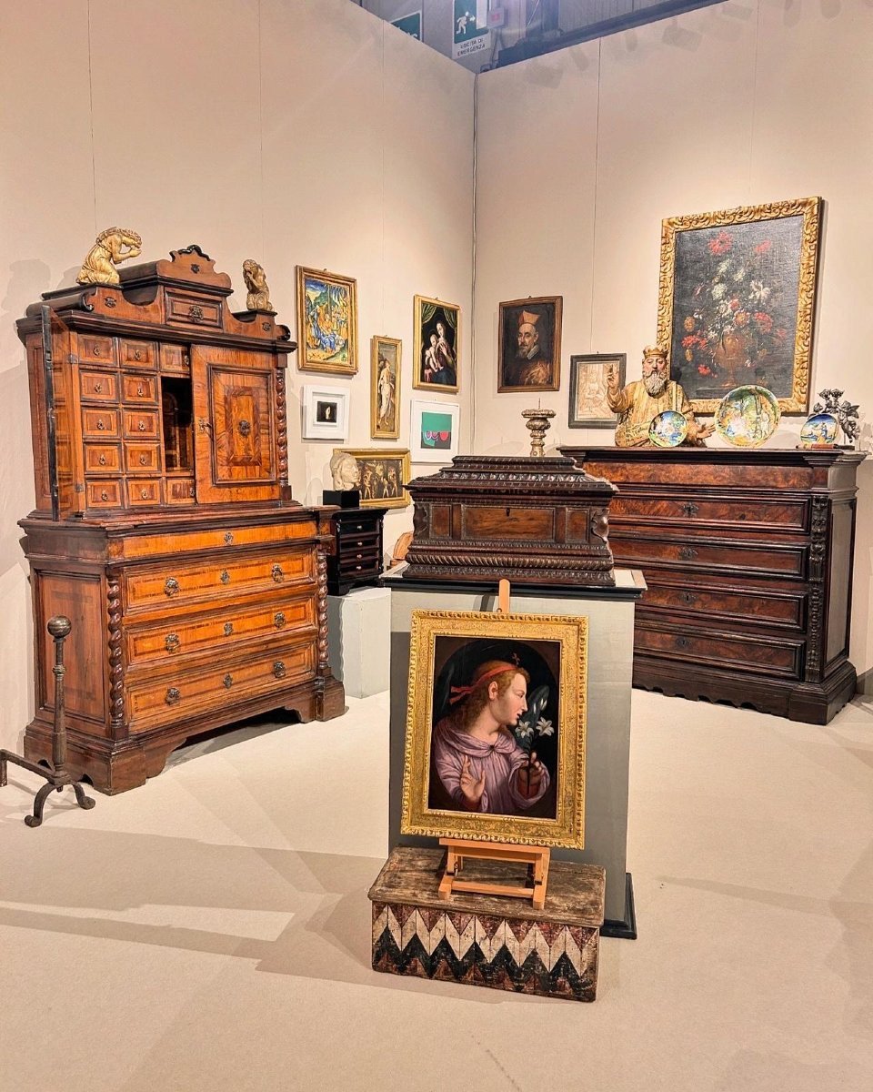 Elegante mobile doppio corpo con monetiere in legni pregiati. Roma, ultimo quarto del Seicento.-photo-5