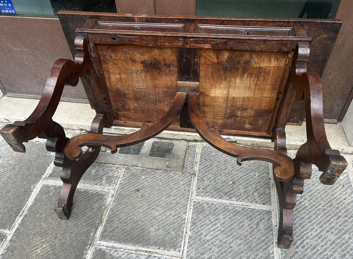 Tavolo scrittoio a lira del Seicento, Italia centrale.-photo-2
