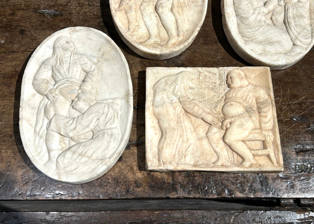 Basso rilievi in marmo con scene erotiche.-photo-4