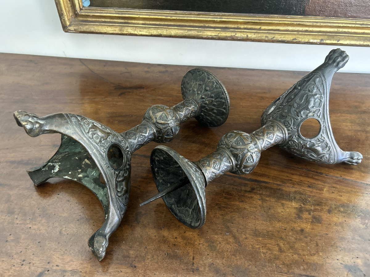 Coppia di antichi candelieri in bronzo tratti da modelli bizantini-photo-3