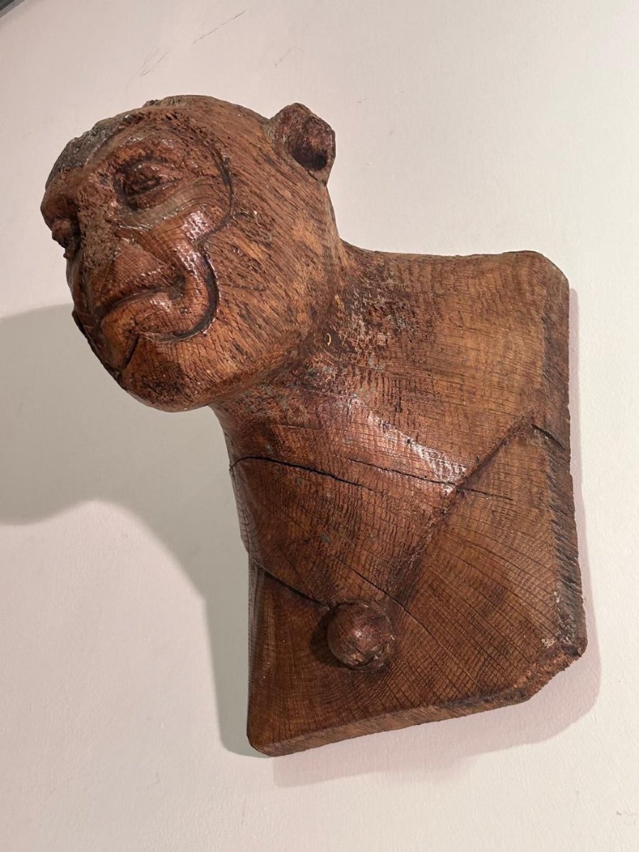 Coppia di elementi architettonici di figure fantastiche, Arte nordica XV/XVI secolo.-photo-2