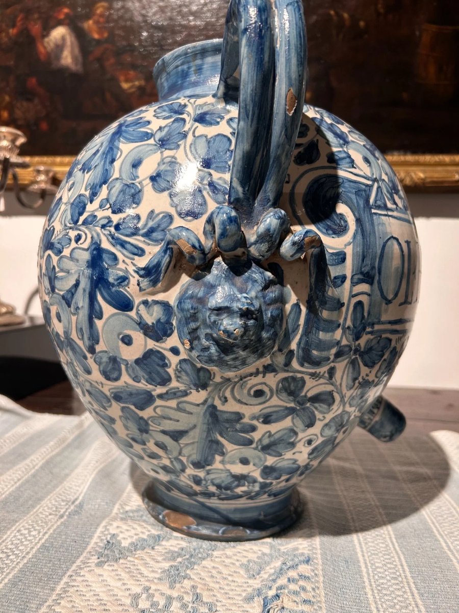 Coppia di rari orci biansati in bianco e blu, Deruta prima metà del seicento.-photo-4