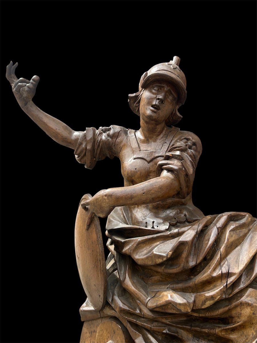 Allegoria della Sapienza o Minerva in legno finemente intagliato. Roma, 2a metà del XVIIs.-photo-3