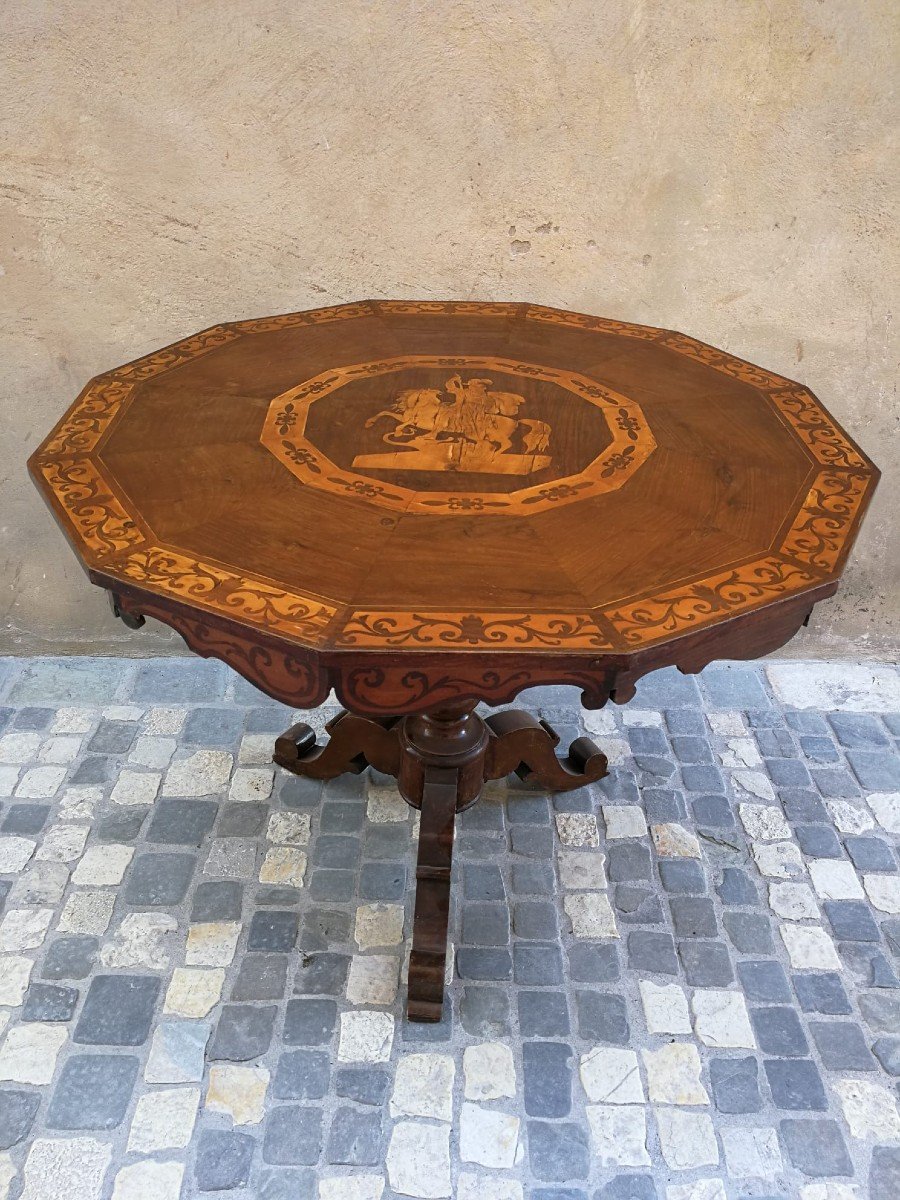 Table Dodécagonale Incrustée d'érable Et Noyer Avec Saint Georges Et Le Dragon, Rome, Debut XIX-photo-2