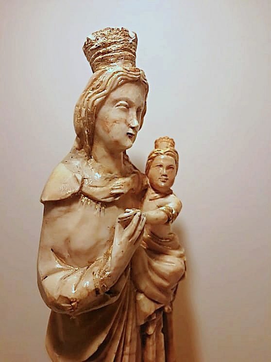 Statuette En Albâtre Moitié Du XVe Siècle, Reproduisant Le Simulacre De La Vierge Du Trapani -photo-1