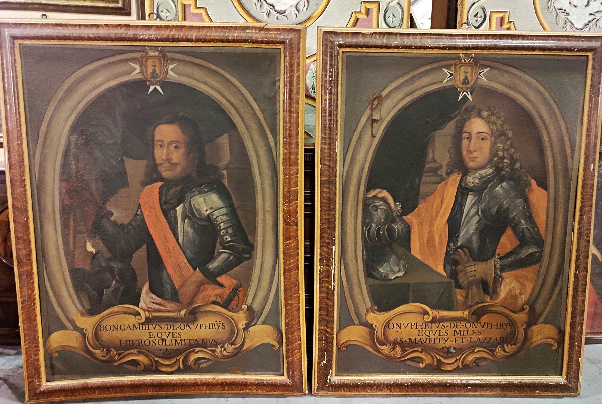 Tableaux Représentant 2 Portraits De Chevaliers Sur De Beaux Cadres Anciens - Milieu Du XVIIIe