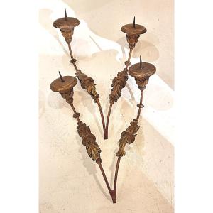 Coppia di appliques portalumi in legno intagliato e dorato. Italia centrale,  XVII -  XVIIIsec.