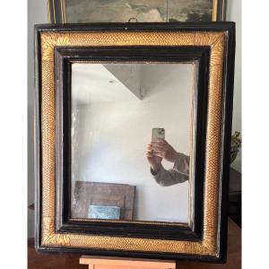 Italian 17th-century Finely Carved Lacquer And Gold Frame