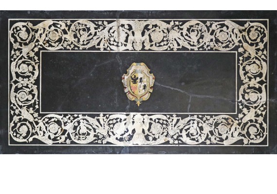 Piano di tavolo con doppio stemma nobiliare, Scagliola  Italia XVIII Secolo-photo-2