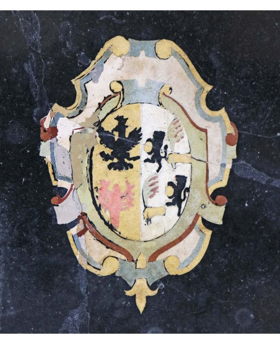 Piano di tavolo con doppio stemma nobiliare, Scagliola  Italia XVIII Secolo