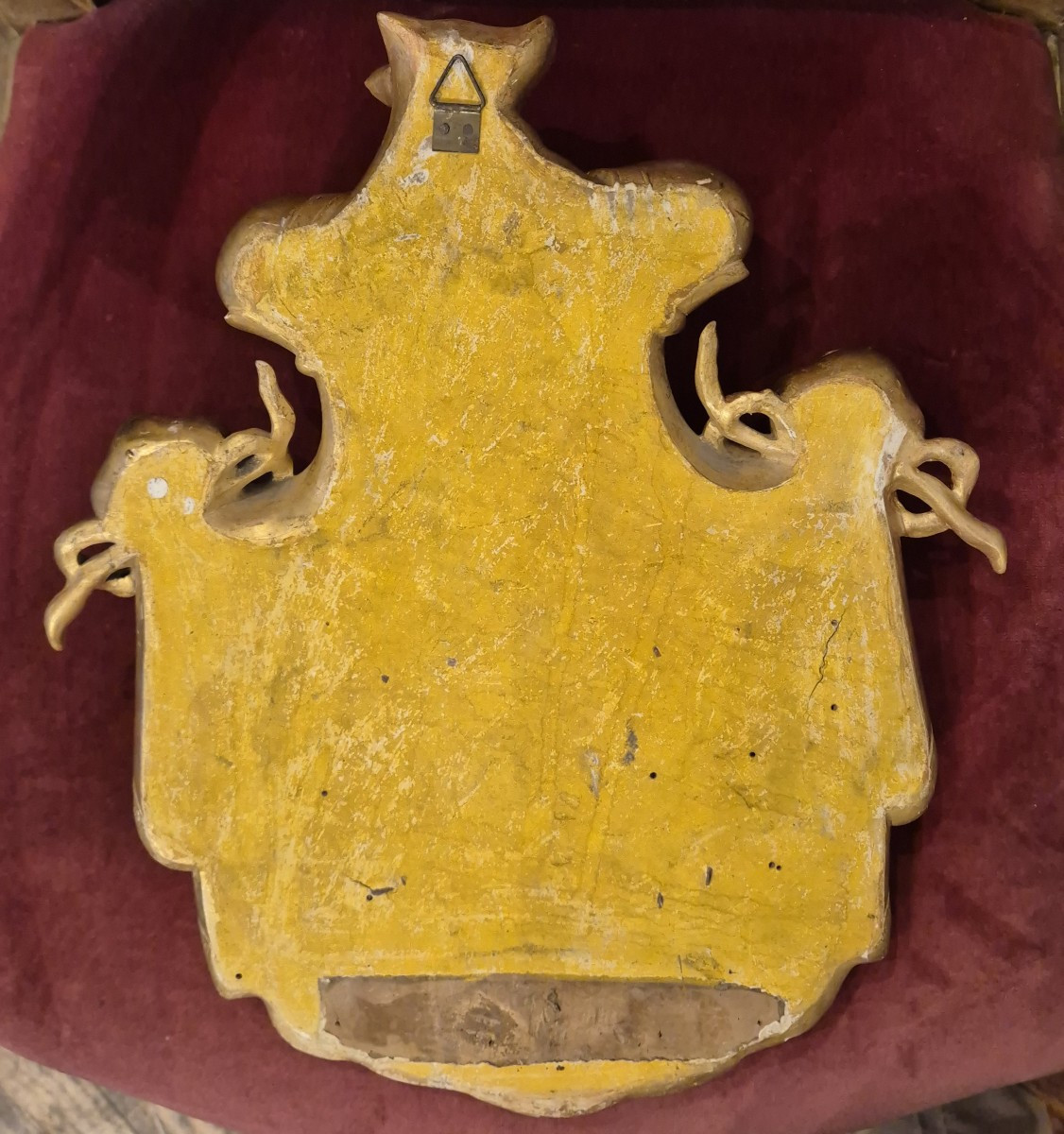 Stemma in legno dorato Regno di Napoli Matera Famiglia Malvinni Malvezzi-photo-2