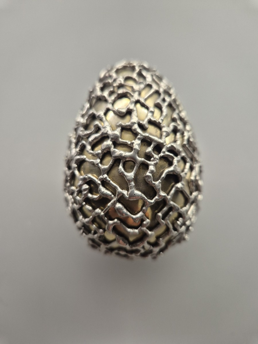 Uovo con sorpresa, Argento e argento dorato, di Stuart Devlin, Australia /Uk 1960-photo-2