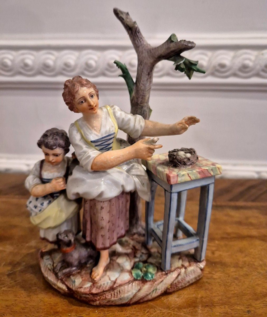 Gruppo in porcellana Doccia  Contadina e figlia XVIII secolo 