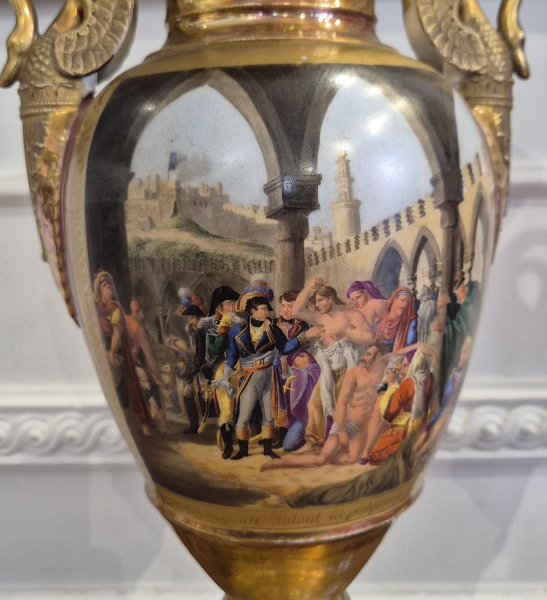 Coppia di vasi neoclassici, con scene napoleoniche, porcellana Francia XIX Secolo -photo-3
