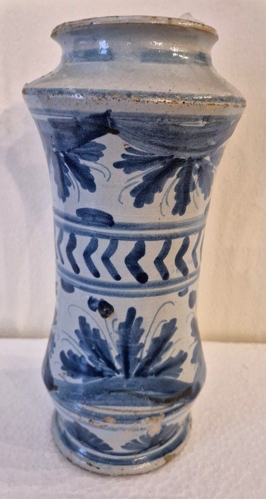 Albarello maiolica Caltagirone Sicilia XVIII secolo
