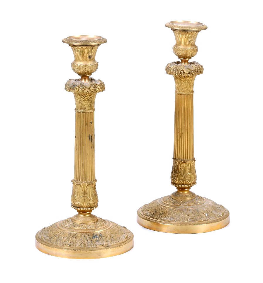 Coppia di candelieri in bronzo dorato Carlo X