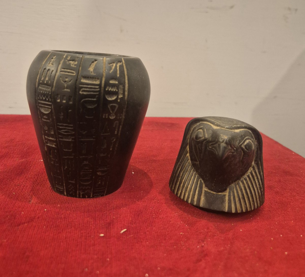vaso canopo , marmo nero, XIX Secolo -photo-1