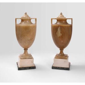 Due Vasi con Coperchio, Marmi vari, Italia fine XVIII Secolo 